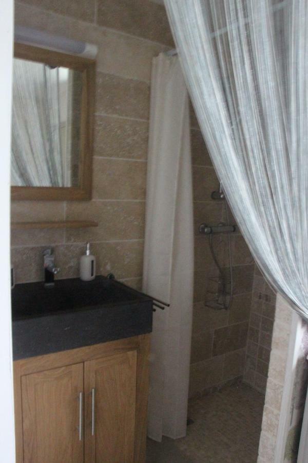 Chambres Aux Bonnes Herbes Bais  Exterior foto